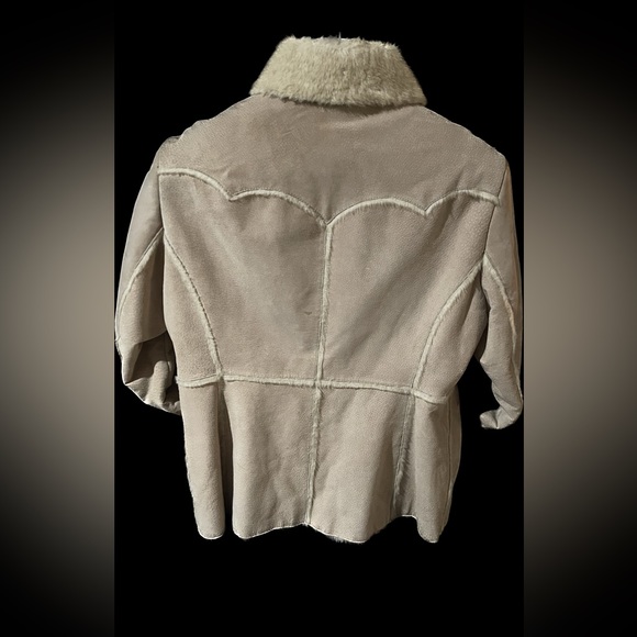 Genuine leather Guess jacket - Picture 3 of 9